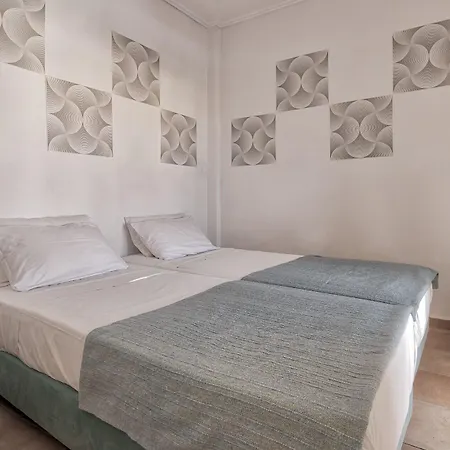 Zefyros Village Hotel