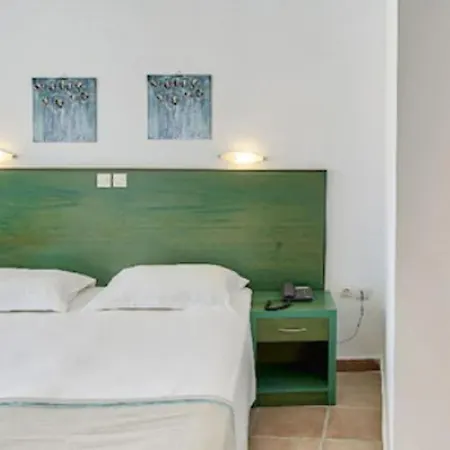 Zefyros Village Hotel