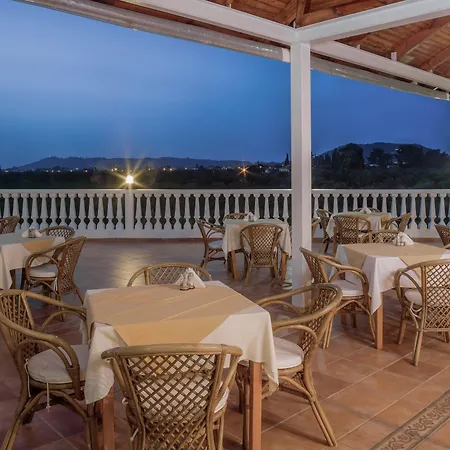 Hotel Zefyros Village