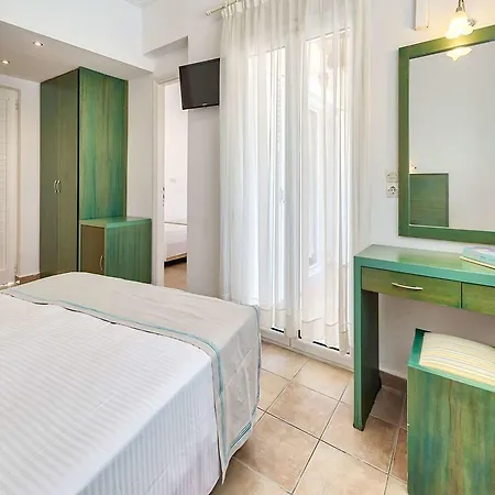 Zefyros Village 3* Áyios Kírikos