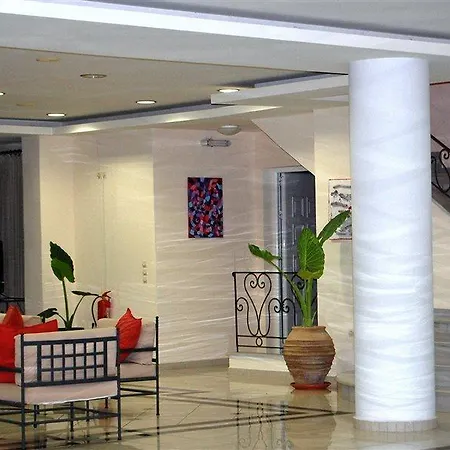 Zefyros Village מלון 3*